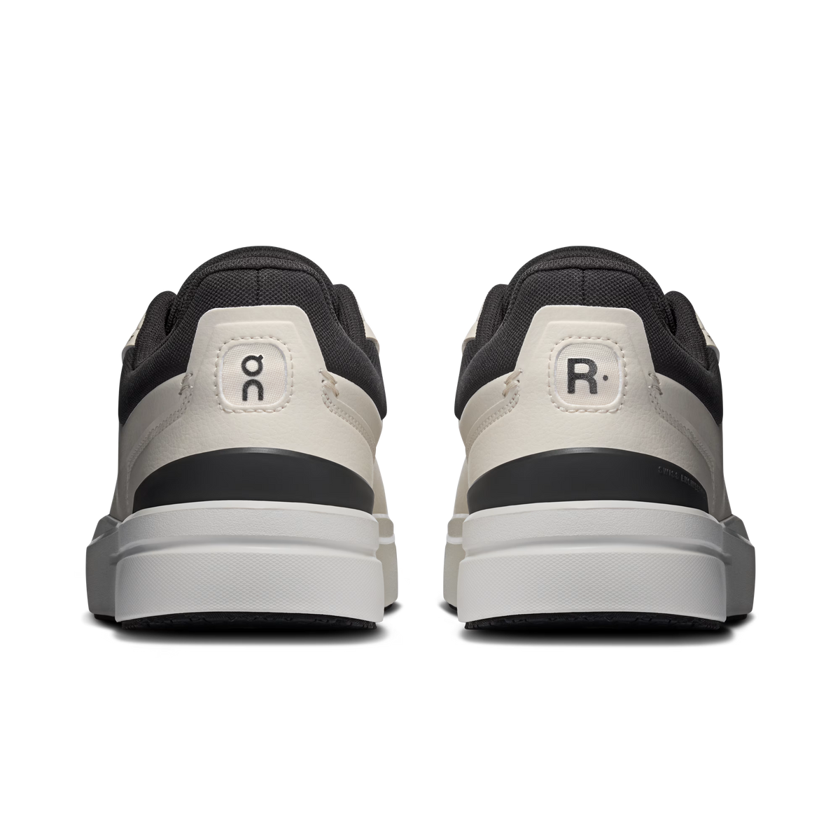On Running THE ROGER Advantage Dew | Black