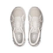 On Running Cloud 6 Pearl | White