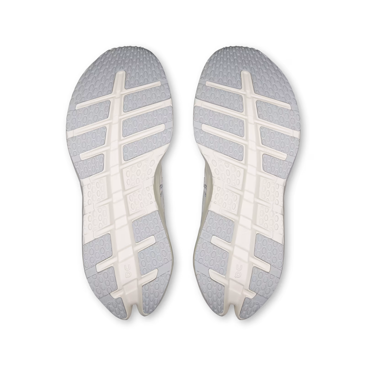 On Running Cloudrunner 3 White | Ivory