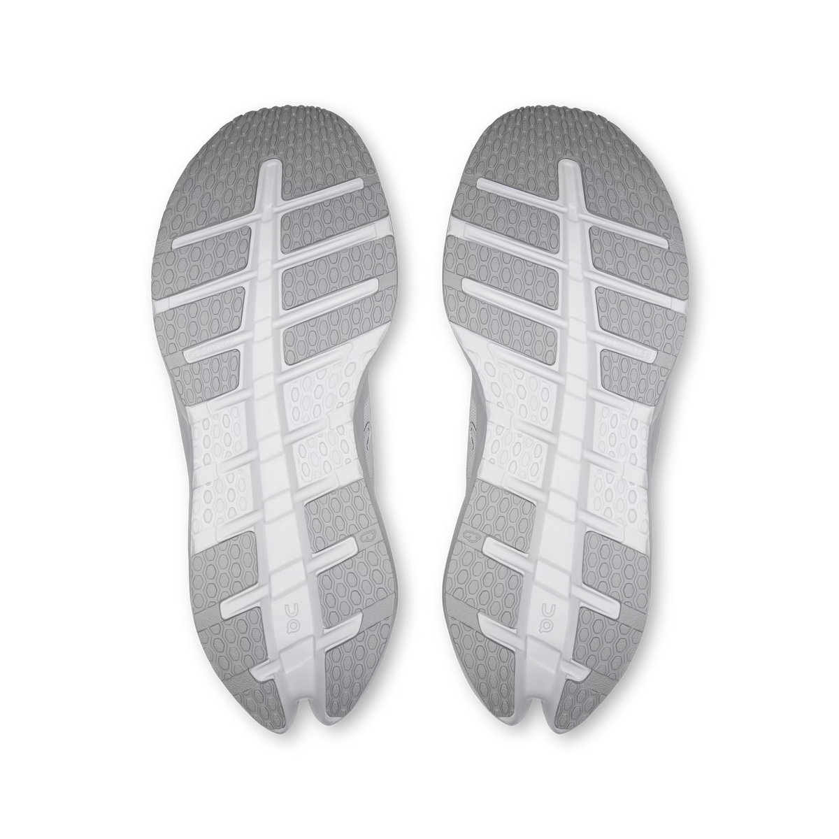 On Runnning Cloudrunner 3 Frost | Glacier