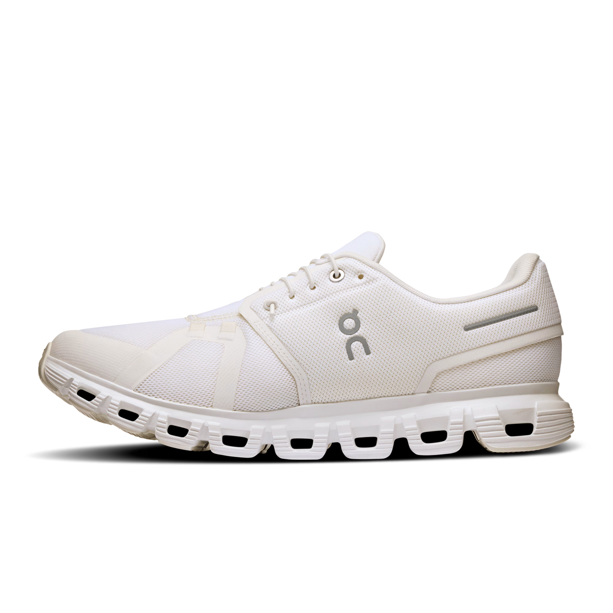 On Running Cloud 6 White | White