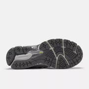 New Balance 1906R Light Silver Metallic with Alkaline Green