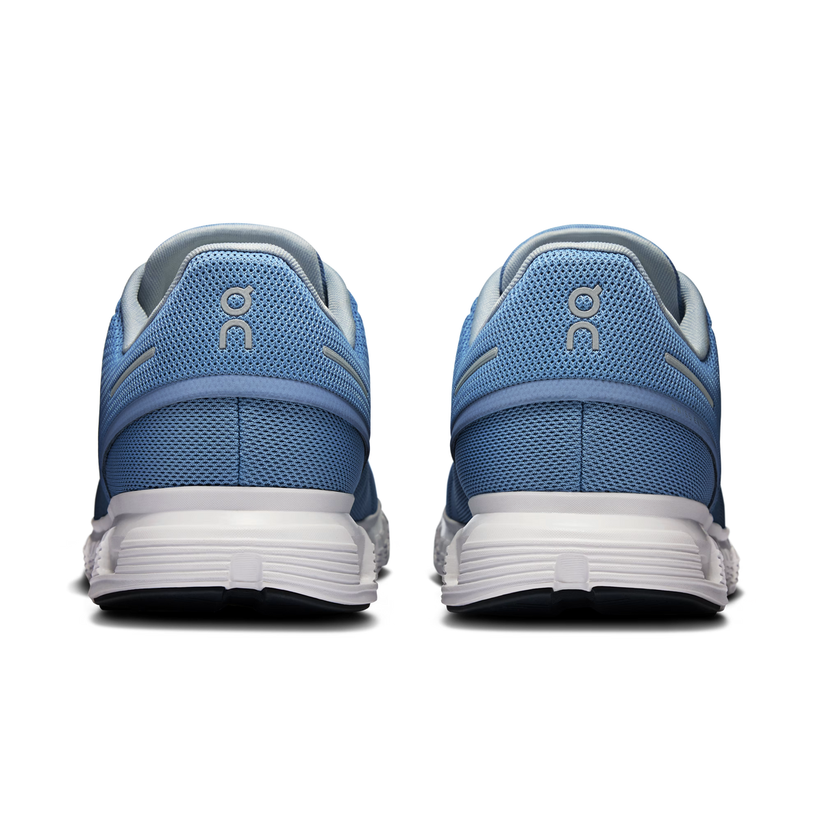 On Running Cloud 6 Chambray | White