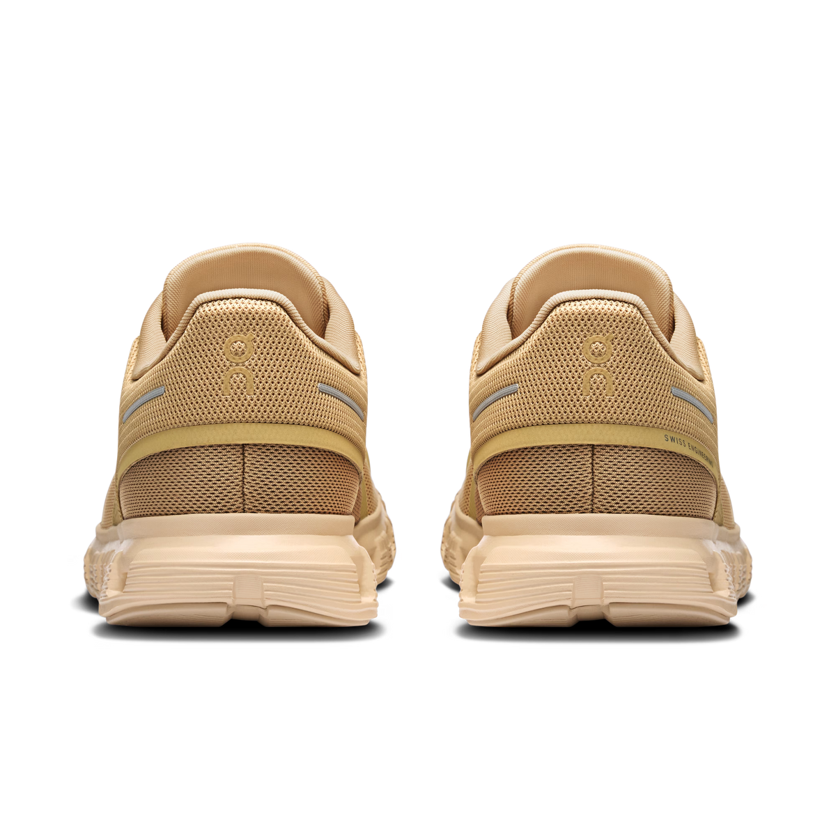 On Running Cloud 6 Chai | Sand