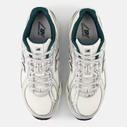 New Balance 740  Medusa Green with Angora
