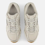 New Balance 740 Moonbeam with Sea Salt