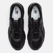 New Balance 740  Black